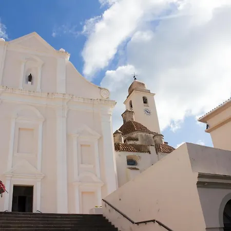 公寓 Casa Chessa Vardeu_appartamento In Centro Storico *